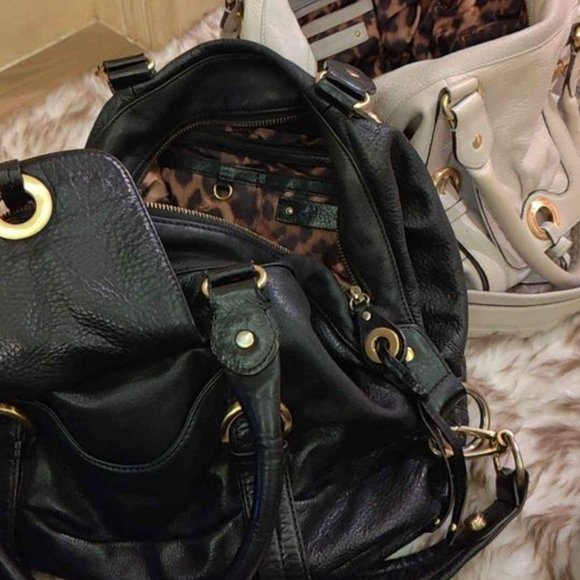 White genuine leather B Makowsky purses - Picture 3 of 6